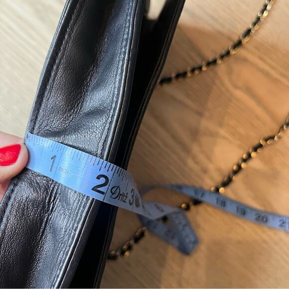 Vintage Jeunesse Quilted Black Leather Purse Clutch Gold Chain Strap - Picture 9 of 9